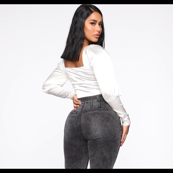 NEW FN Crop Top - size L - Picture 5 of 7